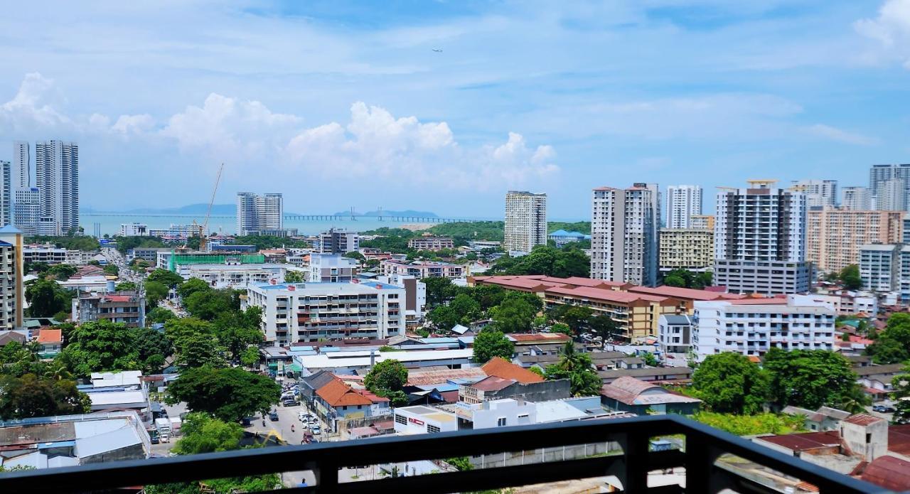 Skypool With Seaview 8Pax Beacon Executive Suites - Georgetown City Centre - 3Km To Komtar 外观 照片