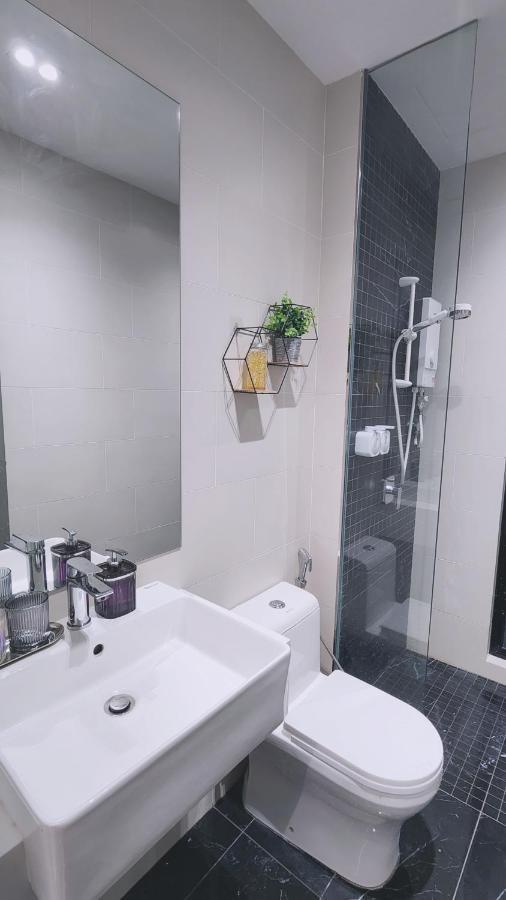 Skypool With Seaview 8Pax Beacon Executive Suites - Georgetown City Centre - 3Km To Komtar 外观 照片